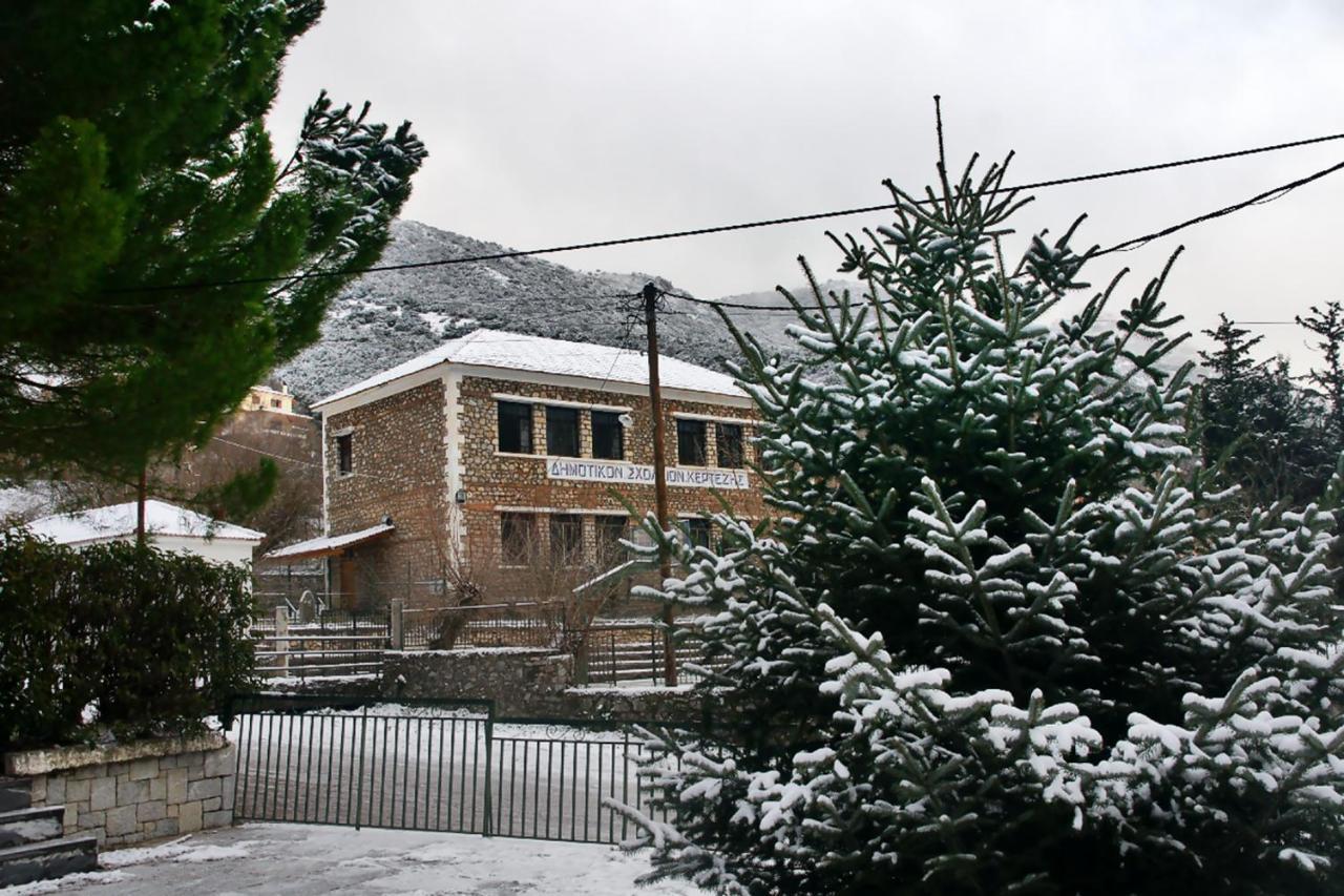 Chalet Coquelicot  Kalavryta Extérieur photo
